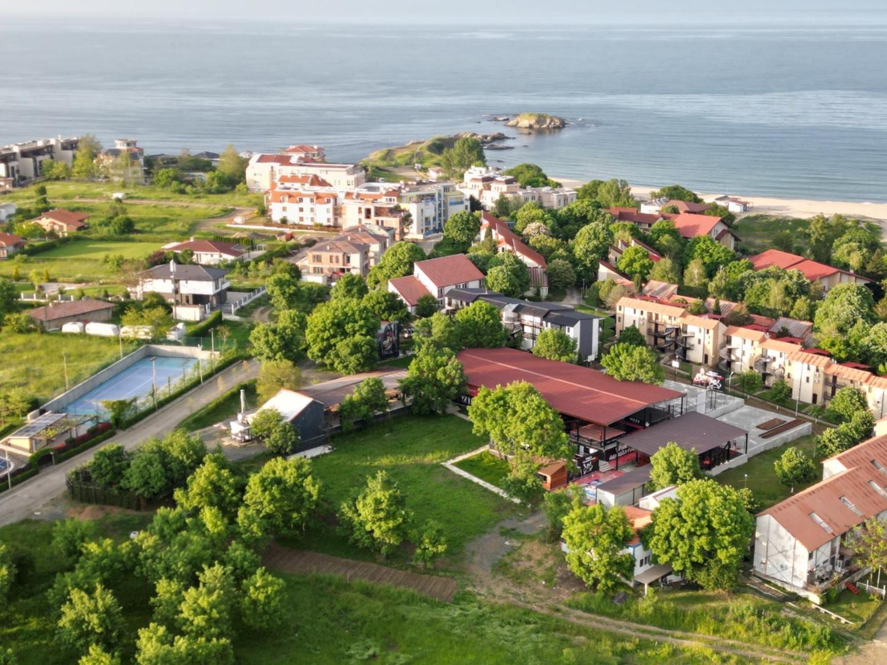 Sport Generation Camp Hotel Lozenets Exterior photo